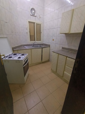Gudaibiya, Apartments, Flats, Houses & Villas, BHD 200/month,  2 BR,  ***Semi Furnished Spacious 2 Bedroom Flat For Rent In Gudaibiya With Electricity *35529070
