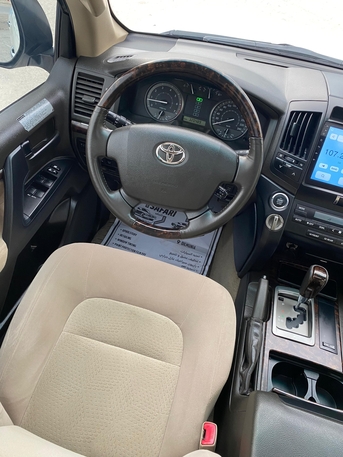 Manama, Vehicles, Cars & Trucks , BHD 7800,  Toyota Land Cruiser,  2009,  Automatic,  320000 KM,  V6 Call : 33662799