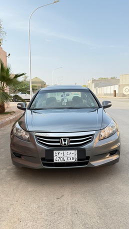 Riyadh, Vehicles, Cars & Trucks , SAR 32000,  Honda Accord,  2011,  Automatic,  425000 KM,    For Sale