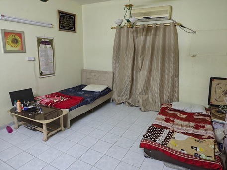 Al Wizarat, Rooms for Rent, SAR 1200/month,  Furnished,  1 Big Furnished Room = 2 Bed Space For Rent