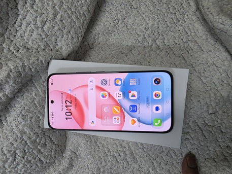 Khobar, Mobile Phones, SAR 1200,  Honor 400 256gb 12 Gb Ram Sale Swap Only Serious Buyer Contact Me