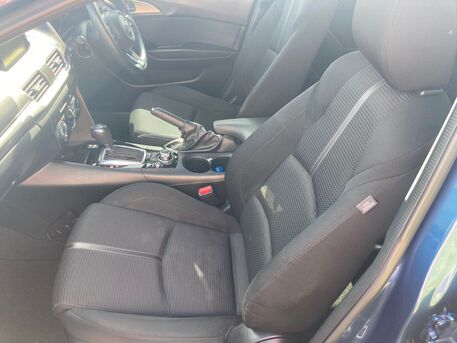 Port Louis, Vehicles, Cars & Trucks , MUR 650000,  Mazda 3,  2017,  Automatic,  123000 KM,  Mazda Axela