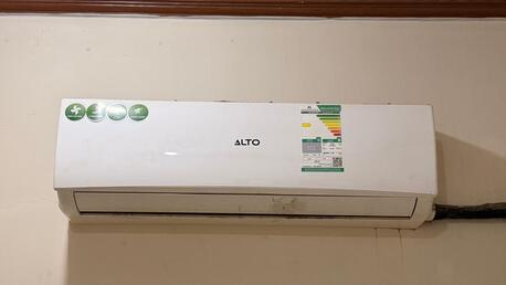 Dammam, Air Conditioners, SAR 1200,  1 Ton And 1.5 Ton Split AC