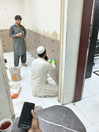 Riyadh, Job Seekers, معلم بلاط ترکیب جميع انواع السيراميك والب
