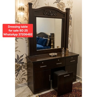 Manama, Furniture, BHD 25,  ✅️Dressing Table For Sale In Good Condition With Delivery