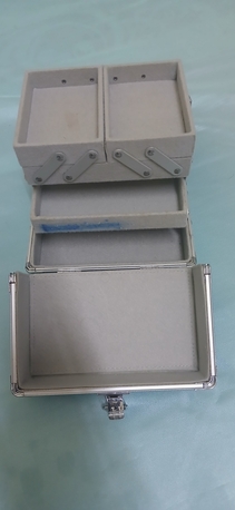 Dammam, Household Items, SAR 50,  Silver Aluminum Vanity Case