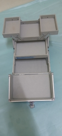 Dammam, Household Items, SAR 50,  Silver Aluminum Vanity Case
