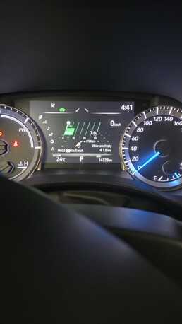 Riyadh, Vehicles, Cars & Trucks , SAR 135000,  Toyota Highlander Hybrid,  2023,  Automatic,  14230 KM,