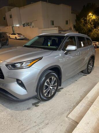Riyadh, Vehicles, Cars & Trucks , SAR 135000,  Toyota Highlander Hybrid,  2023,  Automatic,  14230 KM,
