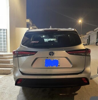 Riyadh, Vehicles, Cars & Trucks , SAR 135000,  Toyota Highlander Hybrid,  2023,  Automatic,  14230 KM,