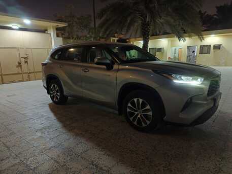 Riyadh, Vehicles, Cars & Trucks , SAR 135000,  Toyota Highlander Hybrid,  2023,  Automatic,  14230 KM,