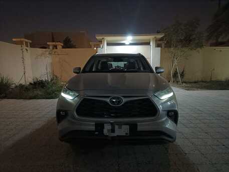 Riyadh, Vehicles, Cars & Trucks , SAR 135000,  Toyota Highlander Hybrid,  2023,  Automatic,  14230 KM,