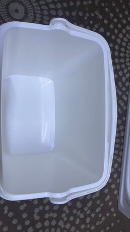 Al Malaz, Collectibles, SAR 100,  New 28-liter American-made Ice And Cooler Box