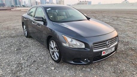 Juffair, Vehicles, Cars & Trucks , BHD 1450,  Nissan Maxima,  2011,  Automatic,  188000 KM,   Full Option Instalments Option Available
