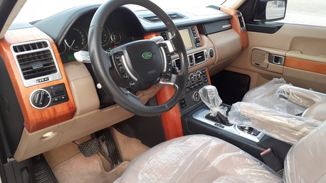 Juffair, Vehicles, Cars & Trucks , BHD 2350,  Land Rover Range Rover,  2009,  Automatic,  112000 KM,  Range Rover V8 SuperCharged Perfect Condetion