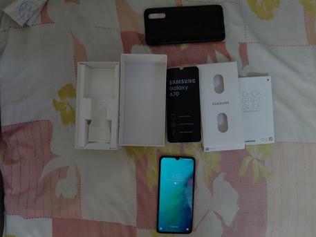 Riyadh, Mobile Phones, SAR 300,  Samsung Galaxy A70 1st Generation For Sale