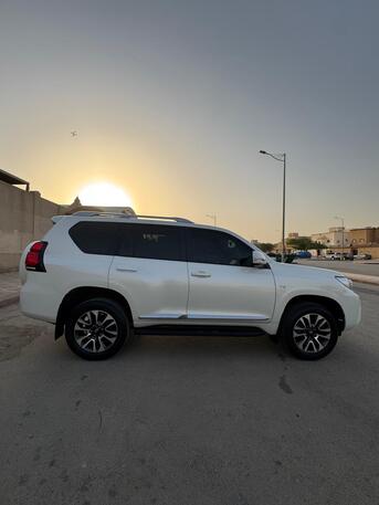 Riyadh, Vehicles, Cars & Trucks , SAR 162000,  TOYOTA PRADO,  2023,  Automatic,  60 KM,  TXL FULL OPTION  6 CYLENDER 5