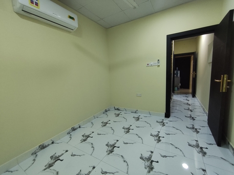 Manama, Apartments, Flats, Houses & Villas, BHD 130/year,  1 BR,  Ras Ruman:- Studio Flat On Rent With Split Ac & Unlimited Ewa..