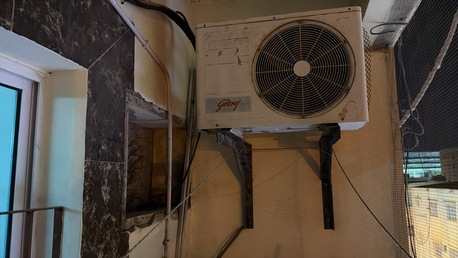 Salmaniya, Air Conditioners, BHD 400,  Split Ac 1.5 Ton