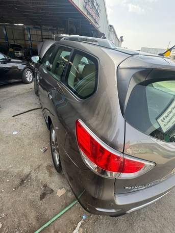Riyadh, Vehicles, Cars & Trucks , SAR 26000,  Nissan Pathfinder Platinum,  2014,  Automatic,  232765 KM,