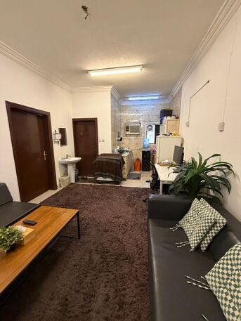 Riyadh, Apartments, Flats, Houses & Villas, SAR 1000/month,  1 BR,  440 Sq. Meter,  Looking For The Flatmate\roommate