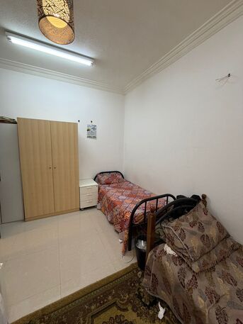 Riyadh, Apartments, Flats, Houses & Villas, SAR 1000/month,  1 BR,  440 Sq. Meter,  Looking For The Flatmate\roommate