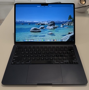 Riyadh, Computers, SAR 2000,  Macbook Air 13 M2 8GB 256 Midnight