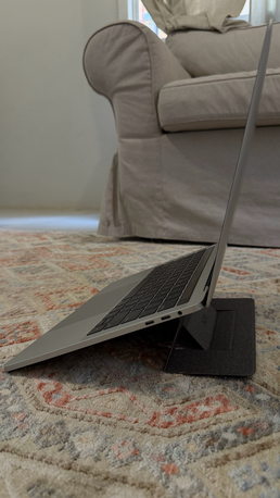Al Malaz, Computers, SAR 2000,  MacBook Pro 13 (2018) - Core I7 - 16GB - 512GB - Touch Bar
