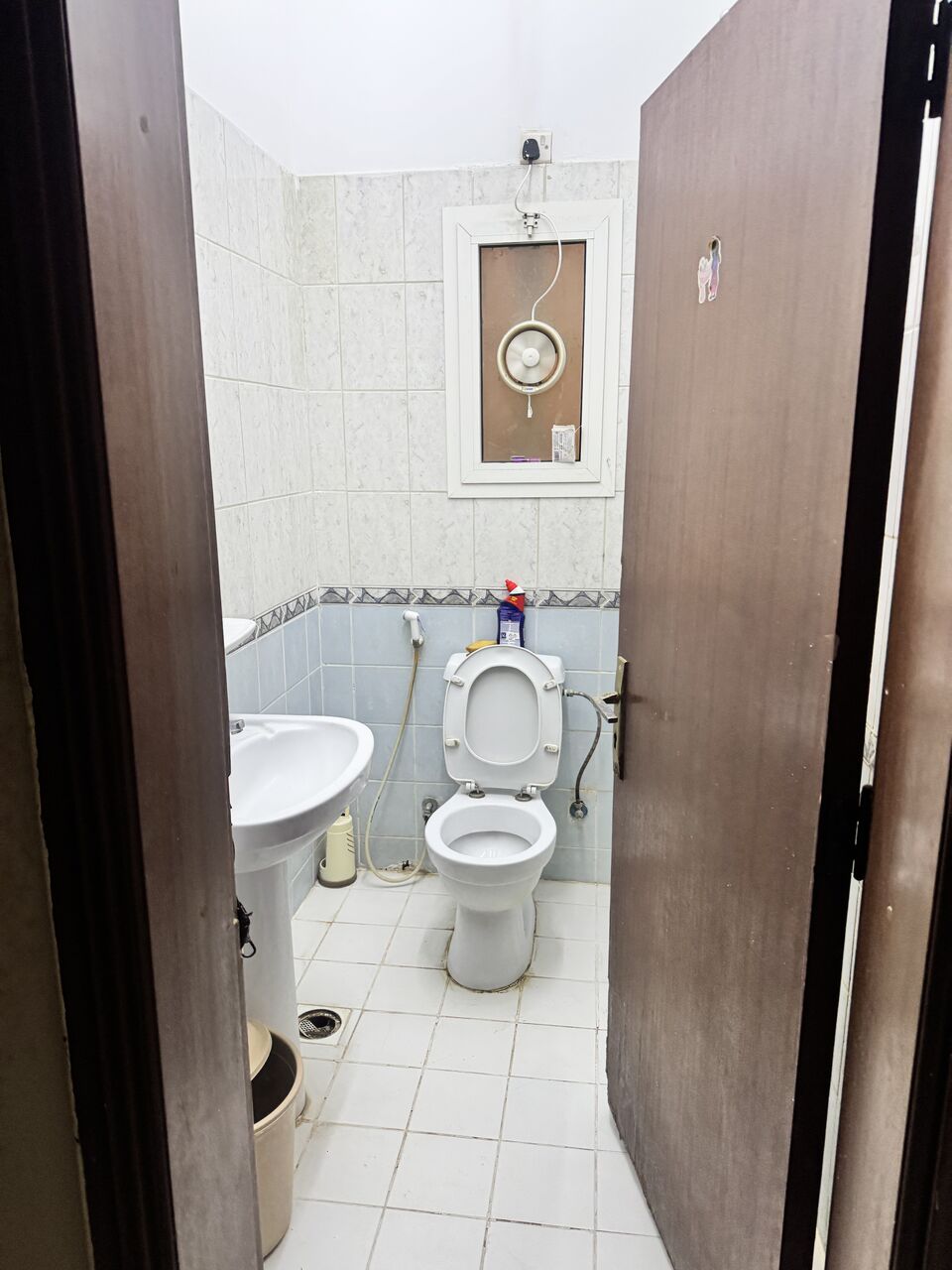 Jizan, Rooms for Rent, SAR 750/month,  Furnished,  🏠 ROOM AVAILABLE FOR BACHELOR – FAMILY APARTMENT