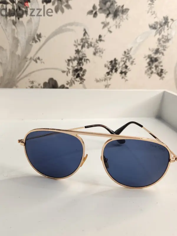Manama, Clothing & Accessories, BHD 30,  🛑🛑🛑Stylish Branded Sunglasses &ndash; Used, Great Condition! Price: 25 BHD🛑🛑🛑