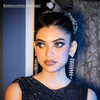 New Delhi, Lessons Offered, Lakm&eacute; Academy Powered By Aptech &ndash; Hair Style Course In Lajpat Nagar