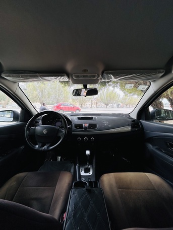 Riyadh, Vehicles, Cars & Trucks , SAR 14500,  Renault Fluence,  2015,  Automatic,  176000 KM,    MODEL  GEAR NEAT CAR FOR SALE