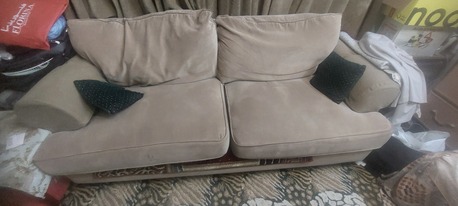 Al Khobar Al Shamalia, Furniture, Give Away Sofa