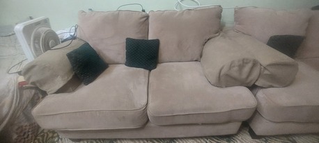 Al Khobar Al Shamalia, Furniture, Give Away Sofa