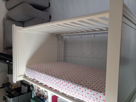 Riyadh, Baby & Kid Stuff, SAR 300,  Baby Crib For Sale (Pottery Barn) With Mattress And Crib Bumpers