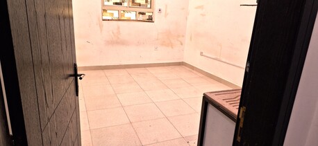 West Riffa, Apartments, Flats, Houses & Villas, BHD 90/month,  10 Sq. Meter,  Studio Room Available In West Riffa Near Macromart With EWA