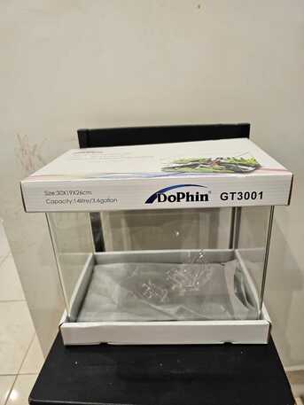 Jeddah, Free Items, SAR 150,  Aquarium Fish Tank Curved Glass For Sale &ndash; SAR 150 (FREE Aquarium Bowl & Stones)