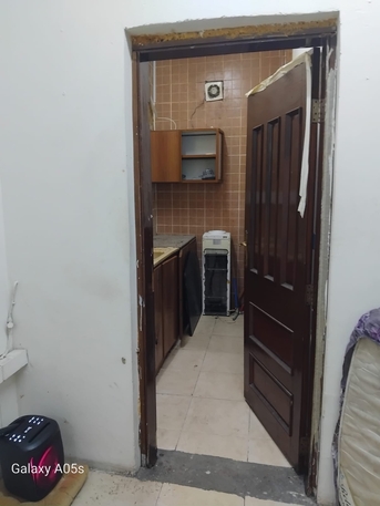 Muharraq, Apartments, Flats, Houses & Villas, BHD 100/year,  1 BR,  Studio Flat For Rent In Muharraq 100 Bd Including Ewa