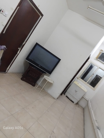 Muharraq, Apartments, Flats, Houses & Villas, BHD 100/year,  1 BR,  Studio Flat For Rent In Muharraq 100 Bd Including Ewa