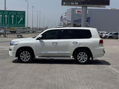 Manama, Vehicles, Cars & Trucks , BHD 14500,  Toyota Land Cruiser GX-R,  2017,  Automatic,  115300 KM,    (Pearl)