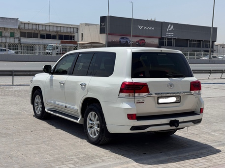 Manama, Vehicles, Cars & Trucks , BHD 14500,  Toyota Land Cruiser GX-R,  2017,  Automatic,  115300 KM,    (Pearl)