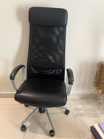 Jeddah, Furniture, SAR 1500,  مجموعة مكتبية من الخشب و الستيل من ايكيا