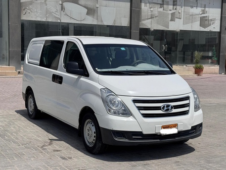 Manama, Vehicles, Cars & Trucks , BHD 3800,  Hyundai H-1,  2018,  Manual,  125250 KM,   /  (White)