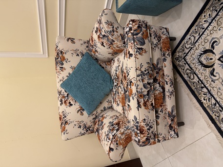 Jeddah, Furniture, SAR 1500,  American Style Sofas With Centre Table..extremely Neat