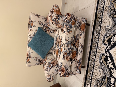 Jeddah, Furniture, SAR 1500,  American Style Sofas With Centre Table..extremely Neat