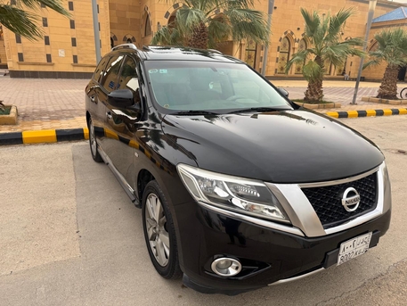 Riyadh, Vehicles, Cars & Trucks , SAR 32000,  Nissan Pathfinder,  2014,  Automatic,  237000 KM,