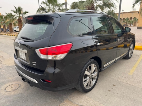 Riyadh, Vehicles, Cars & Trucks , SAR 32000,  Nissan Pathfinder,  2014,  Automatic,  237000 KM,