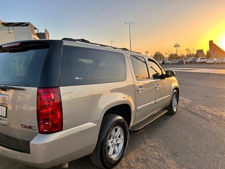Bani Malik, Vehicles, Cars & Trucks , SAR 31500,  Gmc Yukon XL,  2011,  Automatic,  300 KM,  Excellent Condition