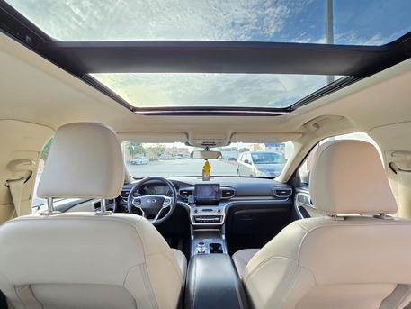 Riyadh, Vehicles, Cars & Trucks , SAR 120000,  Ford Explorer XLT,  2021,  Automatic,  87000 KM,    With Panorama Sunroof N 4x4 Full Options (1st Owner)  Accident Free