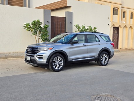 Riyadh, Vehicles, Cars & Trucks , SAR 120000,  Ford Explorer XLT,  2021,  Automatic,  87000 KM,    With Panorama Sunroof N 4x4 Full Options (1st Owner)  Accident Free
